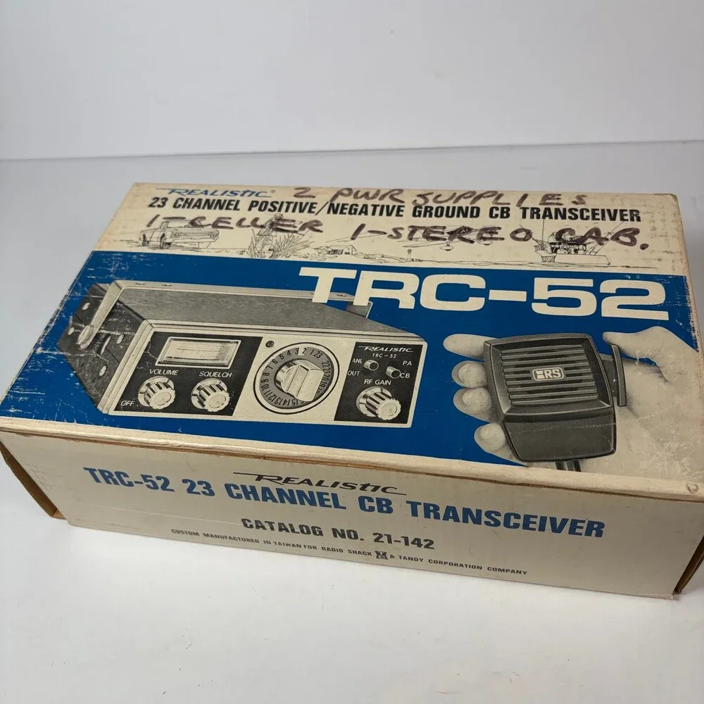 Untested Realistic TRC-52 23 Channel CB Transceiver Radio 21-142 with Mic & Box